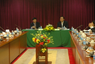 Bộ trưởng Vũ Văn Ninh tiếp các đại sứ mới được bổ nhiệm chuẩn bị đi công tác